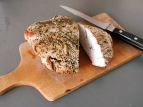 Pieczona pierś z indyka na kanapki