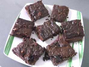 Brownie z kaszy jaglanej z suszonymi owocami
