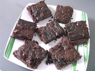 Brownie z kaszy jaglanej z suszonymi owocami